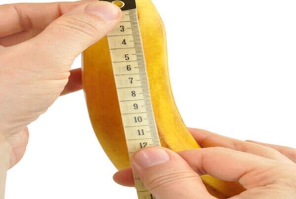 mjerenje banane simulira mjerenje povećanog penisa